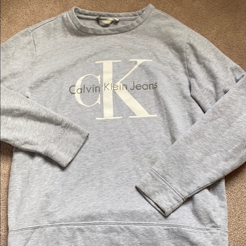 Grey Calvin Klein sweatshirt